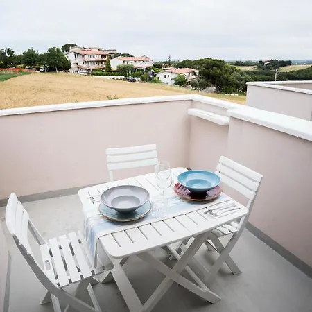 Balconi Del Conero 4* 努马纳