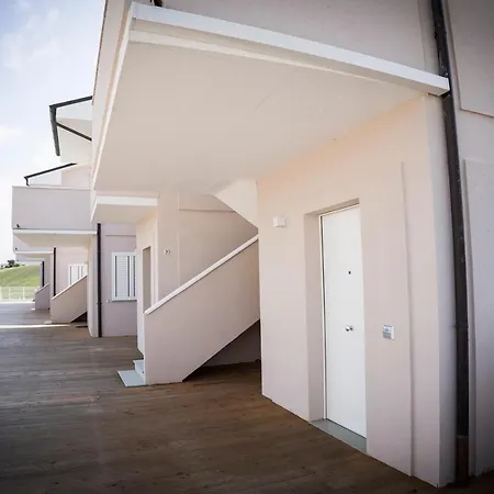 Balconi Del Conero 公寓式酒店