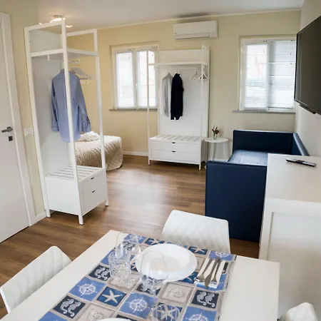 Balconi Del Conero Hotel apartamentowy