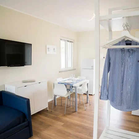 Hotel apartamentowy Balconi Del Conero 4*
