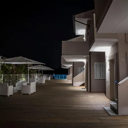 Hotel apartamentowy Balconi Del Conero 4*